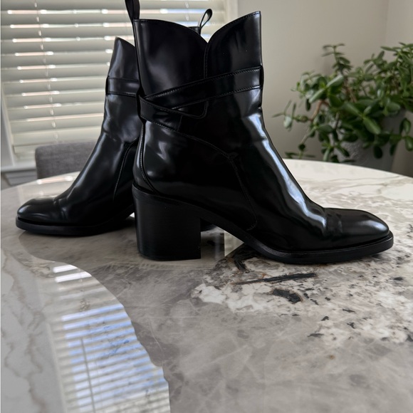 3.1 Phillip Lim Glossy Black Ankle Boots THE MOST AMAZING LEATHER - Picture 2 of 13